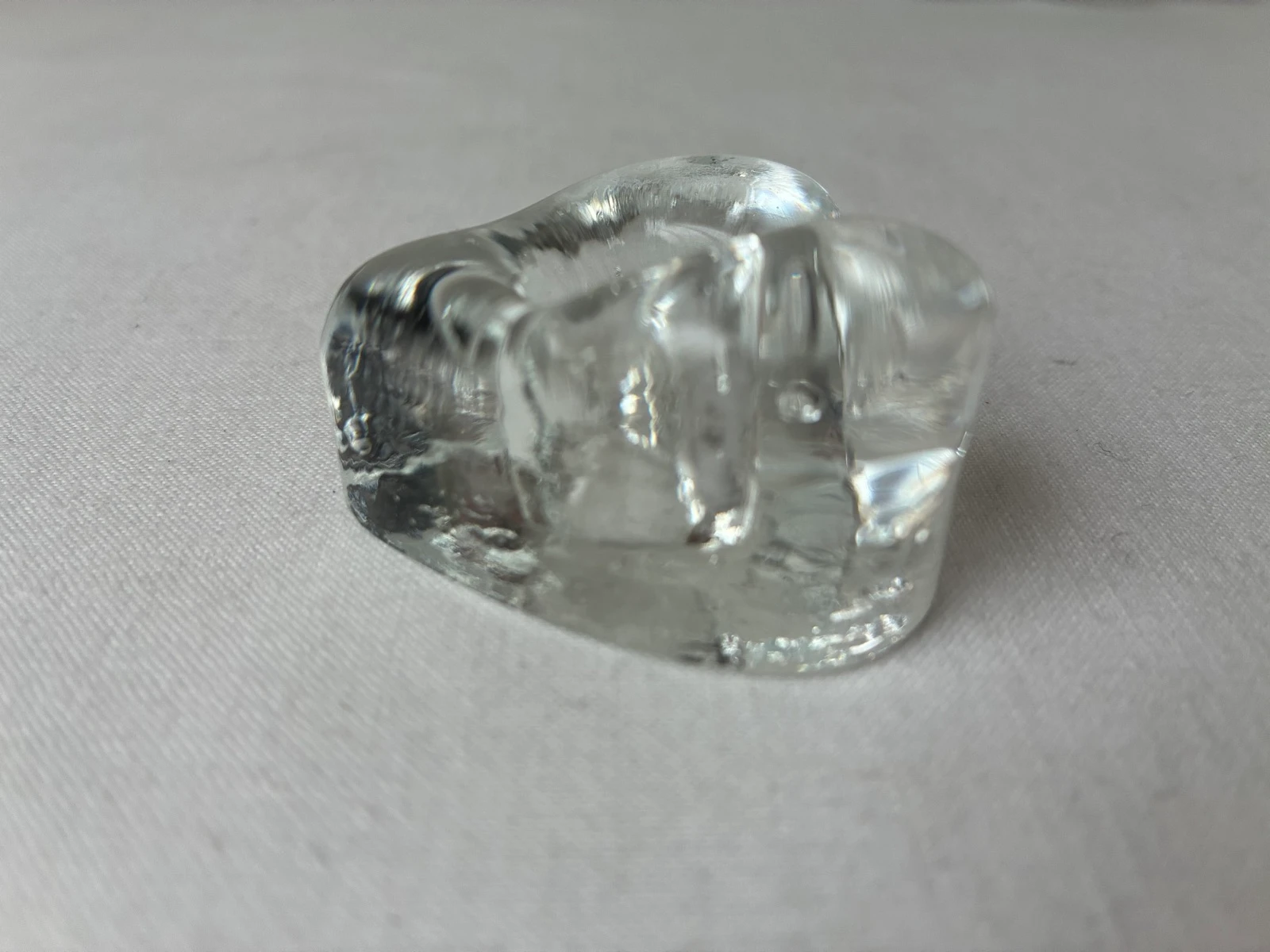 Glass heart-shaped candle holder – photo 3
